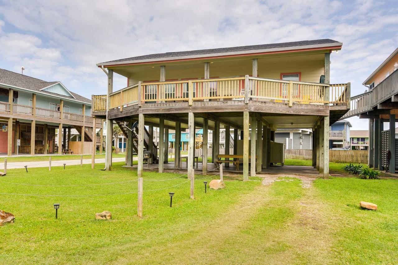 Crystal Beach Home With Furnished Deck Walk To Sand Exterior foto